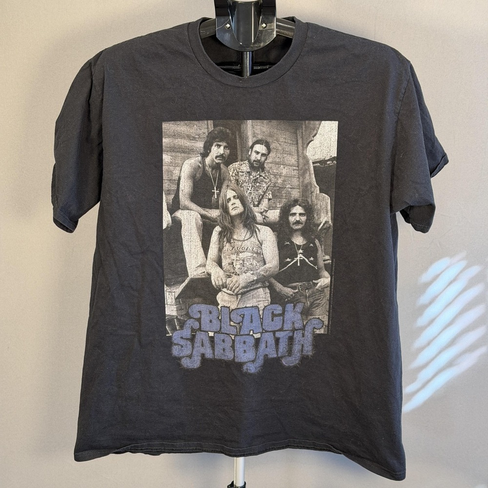 Black Sabbath Shirt Mens Large Black Rock Metal Band Photo Graphic Tee Music